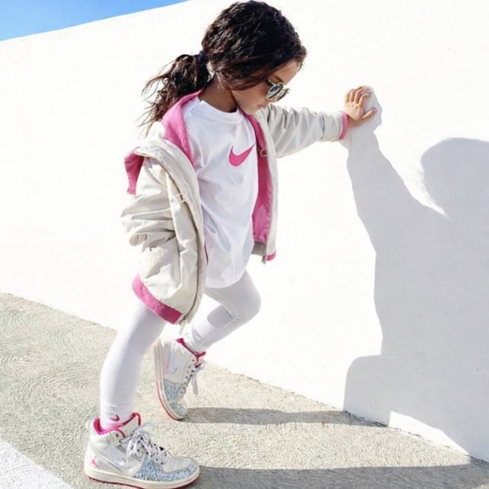 Nike Air Jordan Vintage Girls High Top Sneakers 2